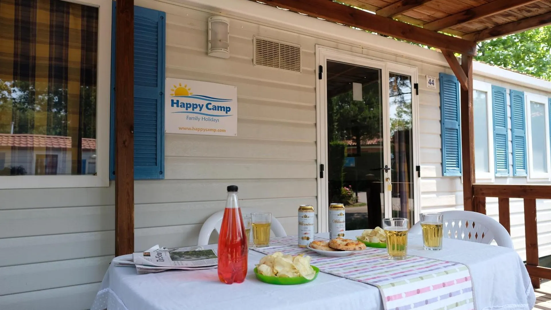 Happy Camp Mobile Homes In Camping Karavomilos Beach Sami  Grèce