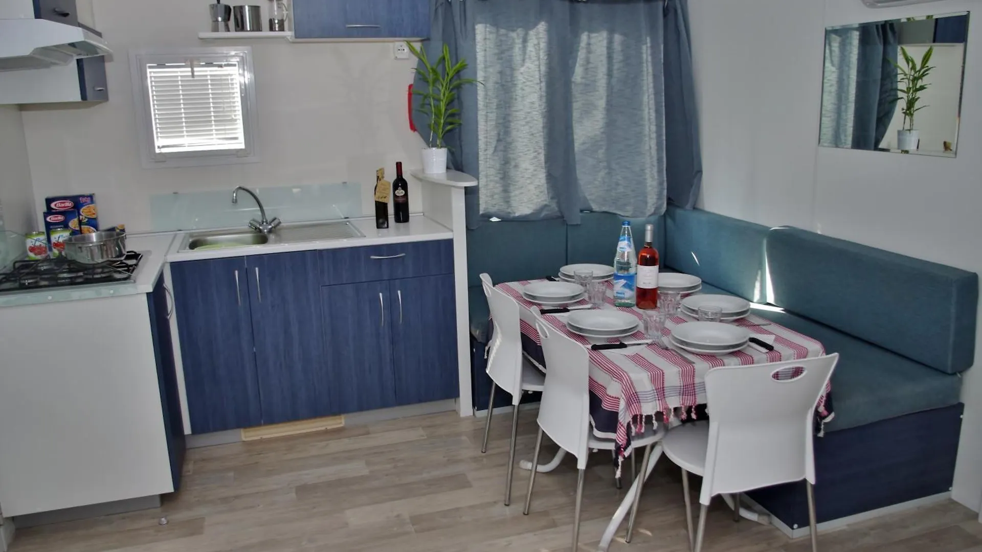 Campsite Happy Camp Mobile Homes In Camping Karavomilos Beach Sami